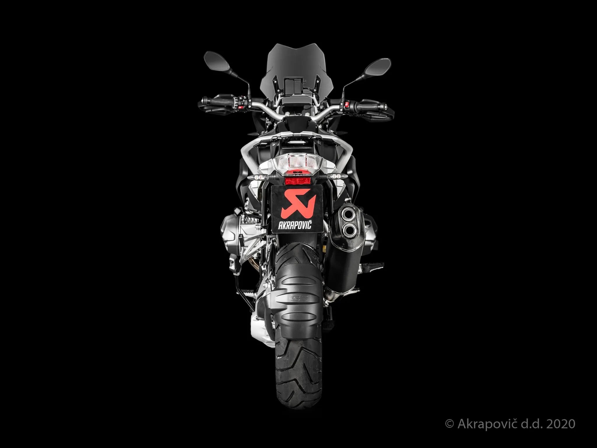 Akrapovic Slip-On Ljuddämpare Street - ECE Väglaglig