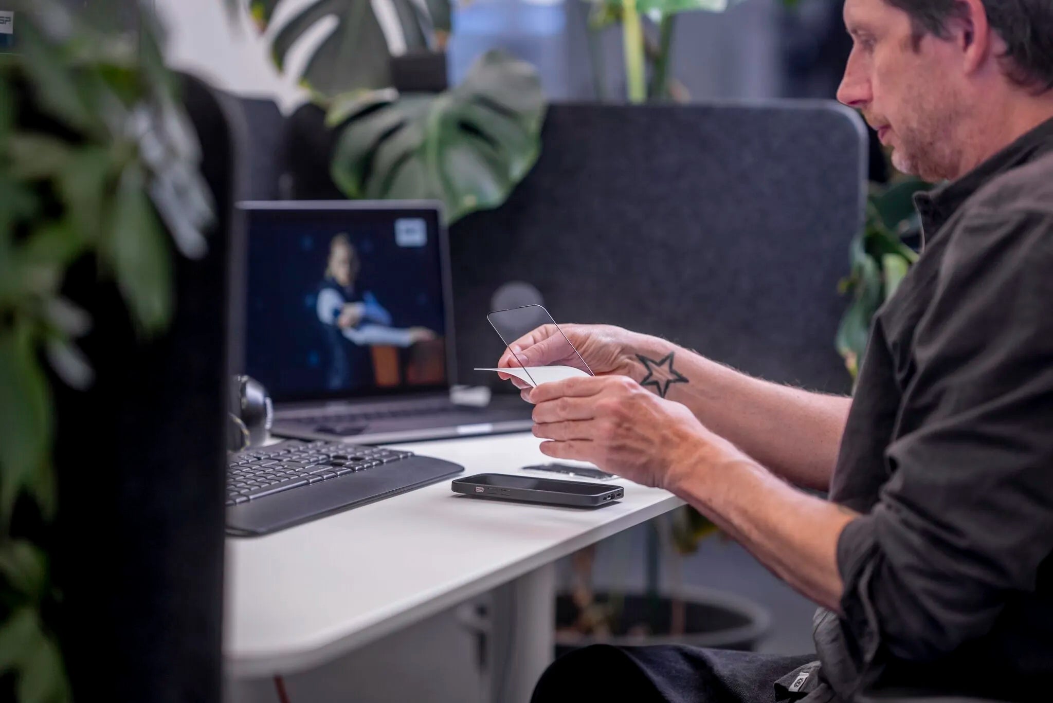 Sp Connect Glass Screen Protector For Iphone 13 Mini