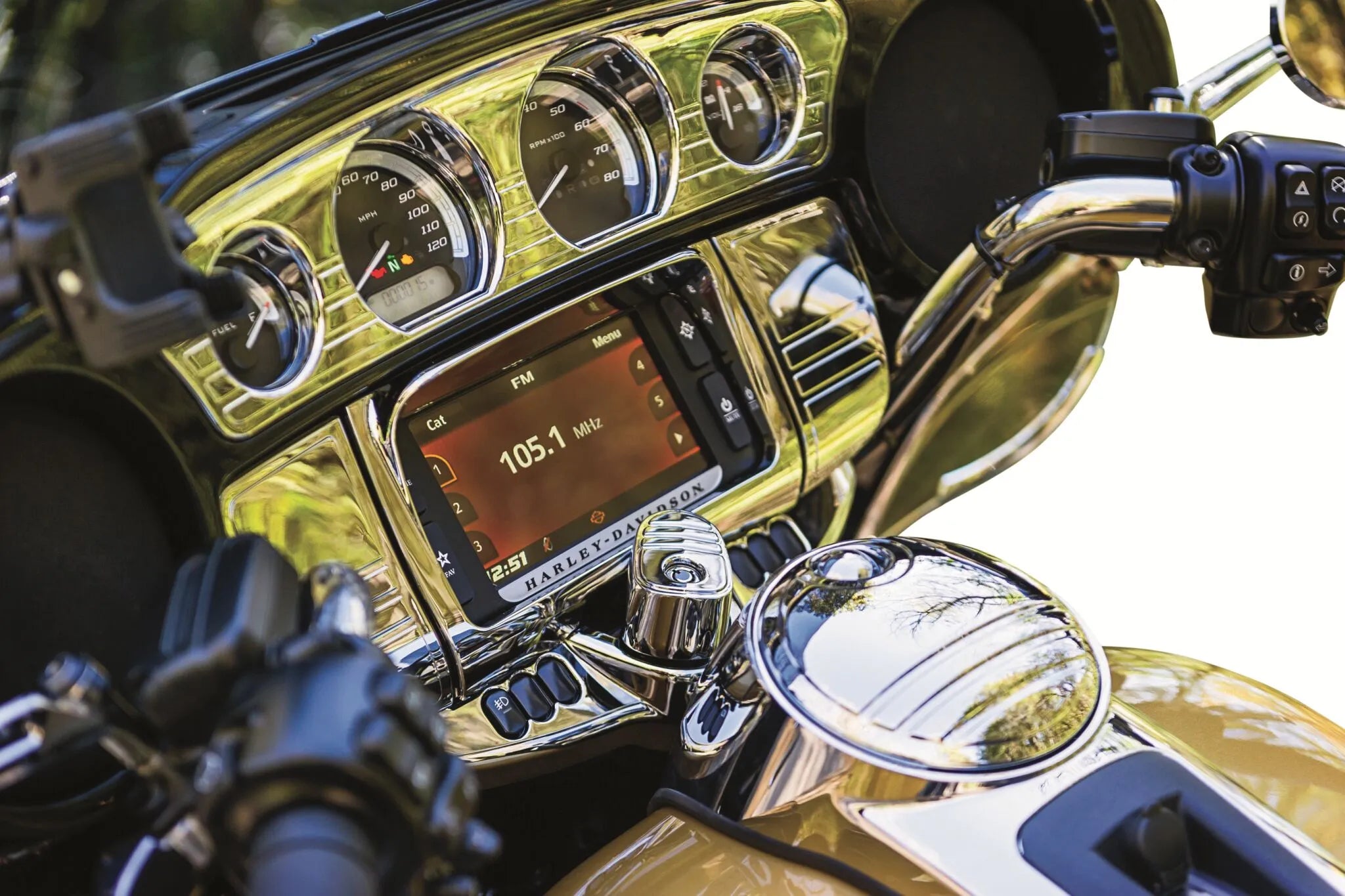 Kuryakyn Tri-line Gauge Trim - Chrome Aluminum