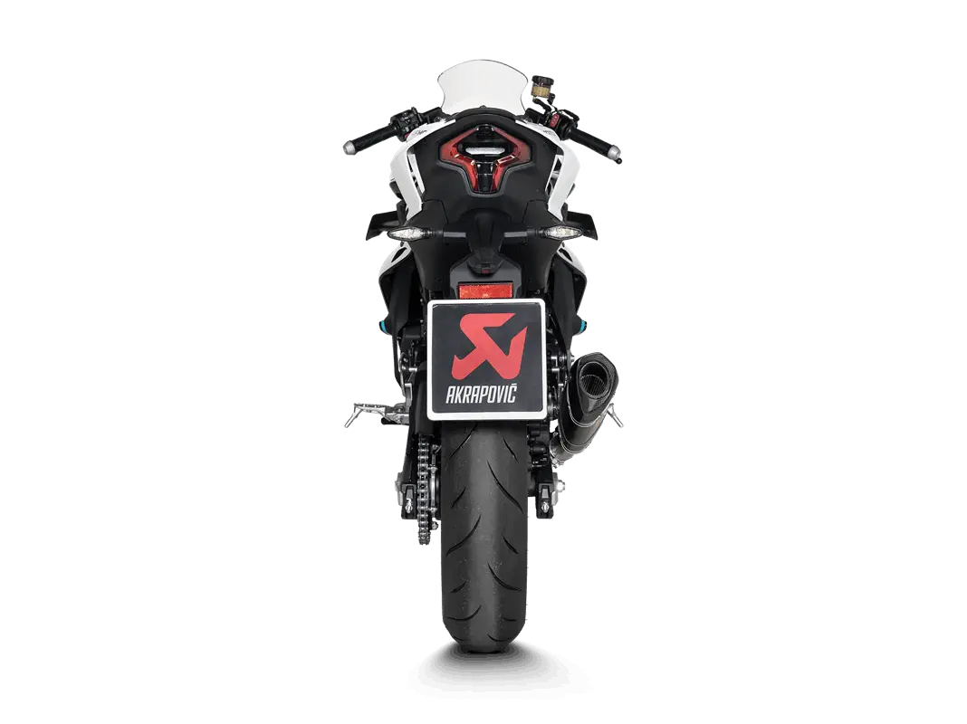 Akrapovic Slip-on Line Ljuddämpare Street Kolfiber