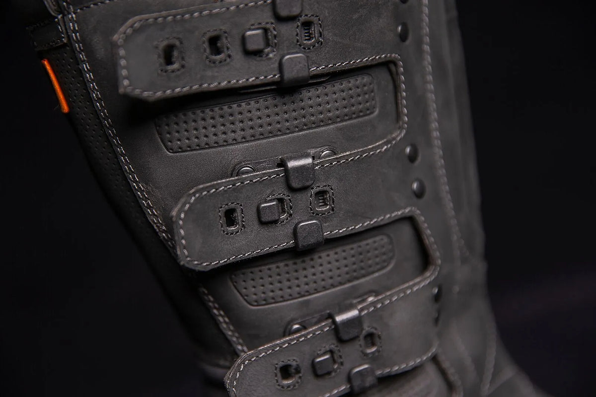 Icon Elsinore 2 Boots Black