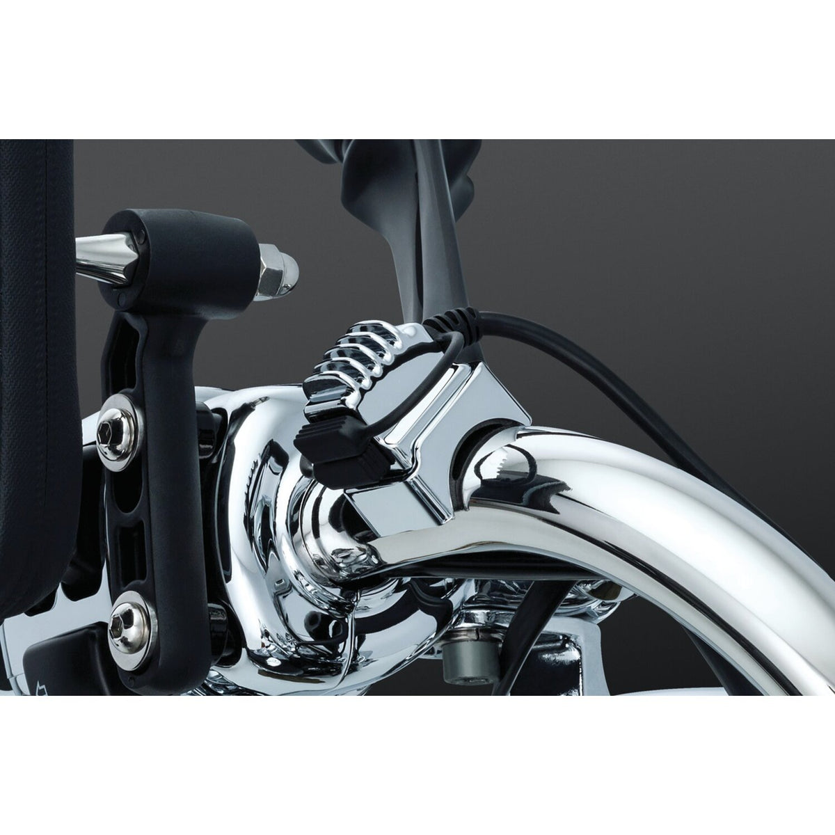Kuryakyn Handlebar USB charger / power point - Chrome