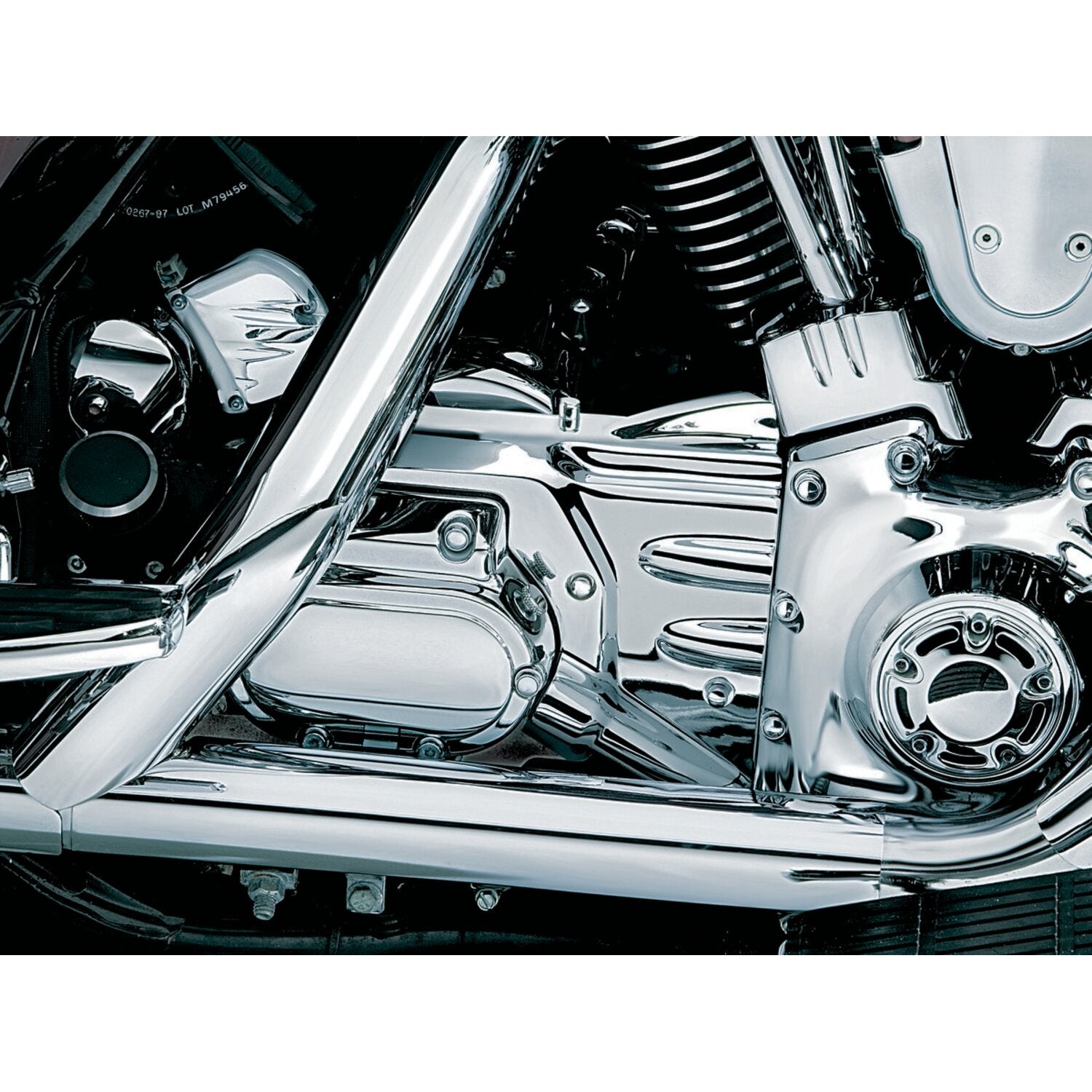 Kuryakyn Oil line cover & transmission shroud