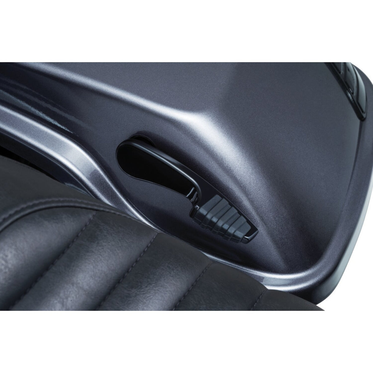 Kuryakyn Quick draw saddlebag latch handles