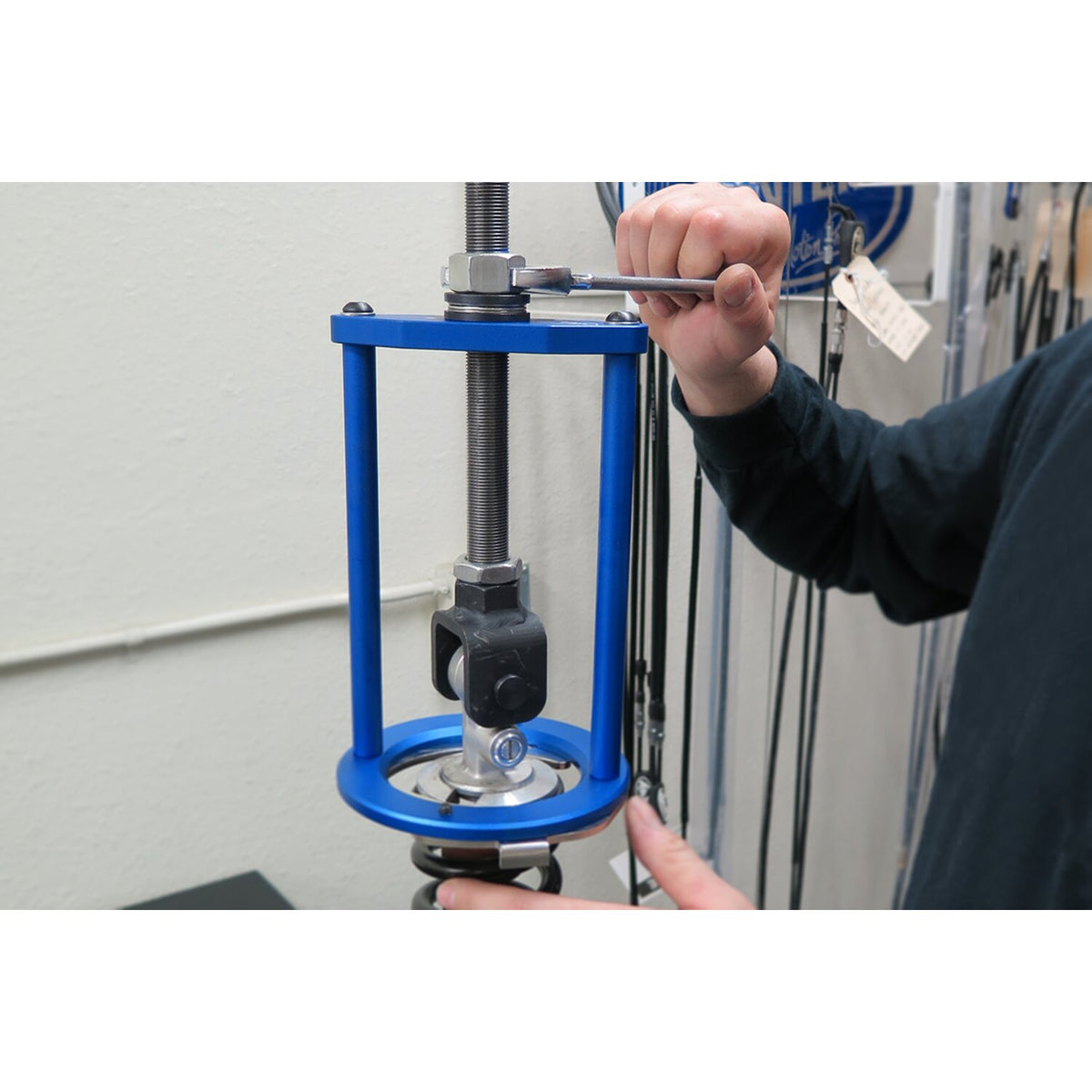 Motion Pro shock spring compressor