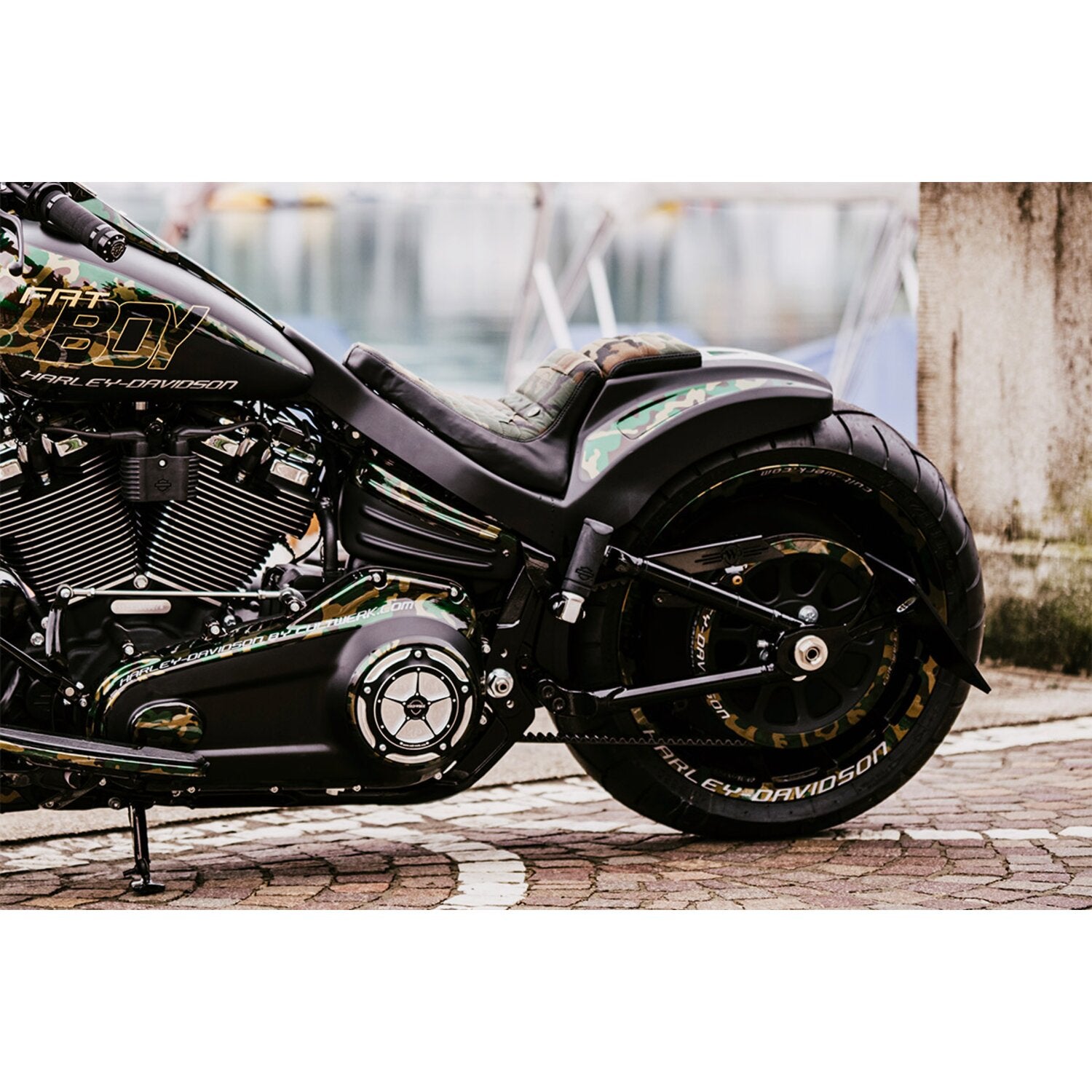 Cult-Werk Softail wide fender kit 'Racing' - 2-up seat