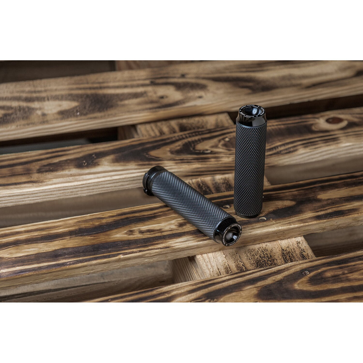 Rough Crafts knurled rubber handlebar grips - Black
