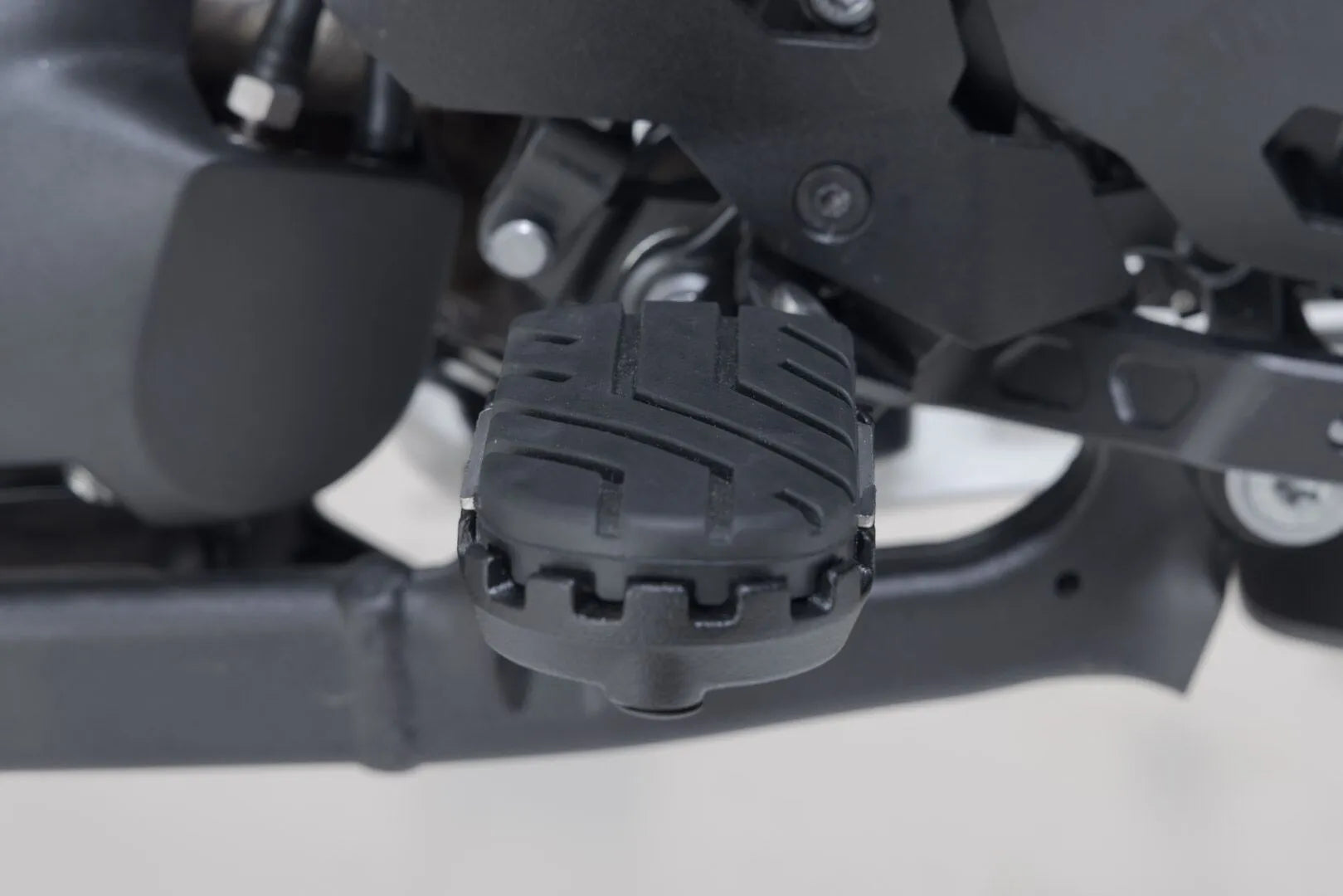 Sw-motech Ion Footrest - Adjustable Comfort