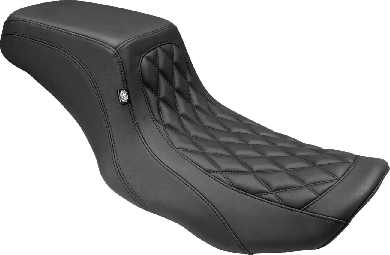 Front Mustang Double Diamond Squareback Seat - For Harley Davidson