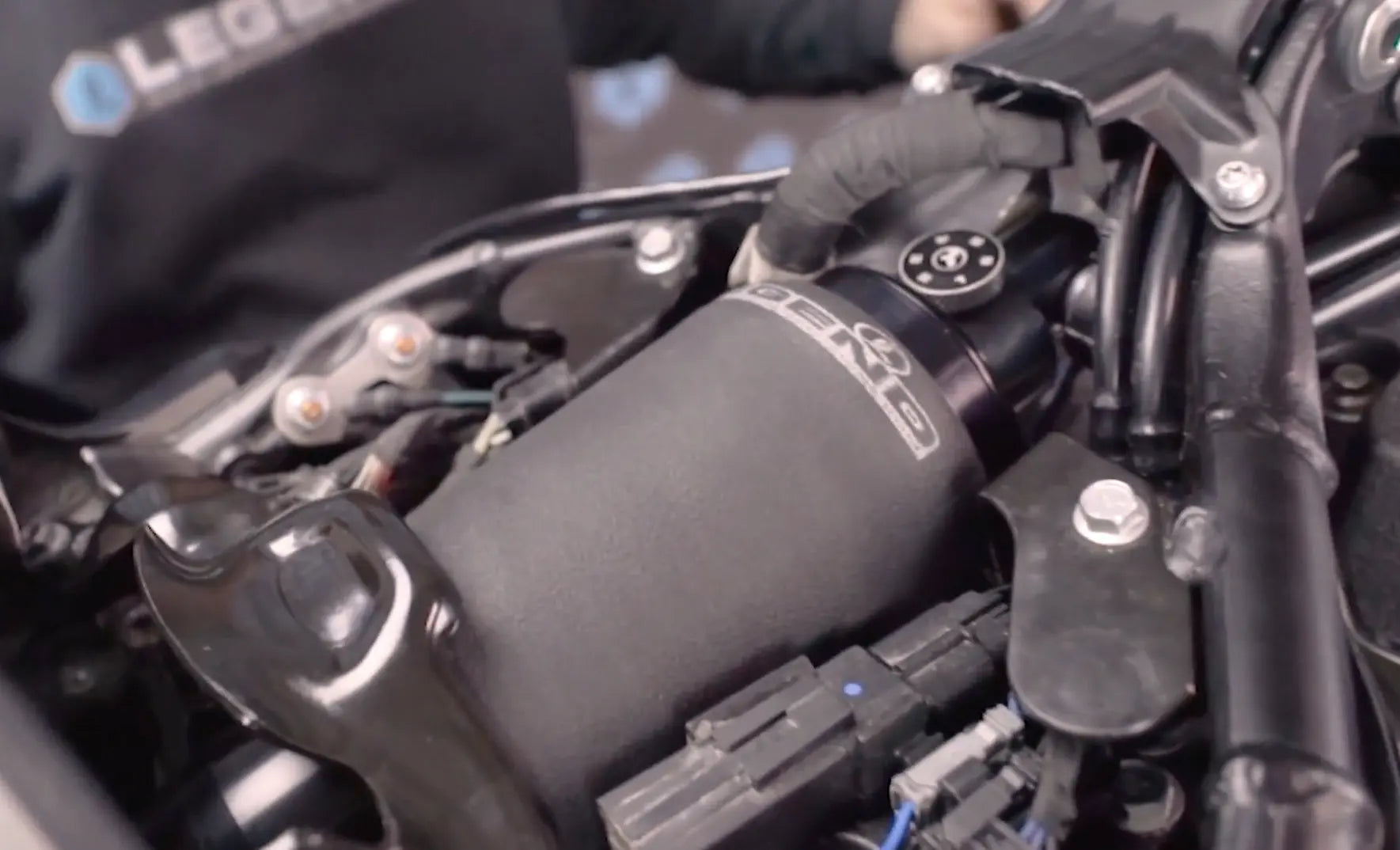 Legend Suspension Air-a Air Suspension For M-eight Softail