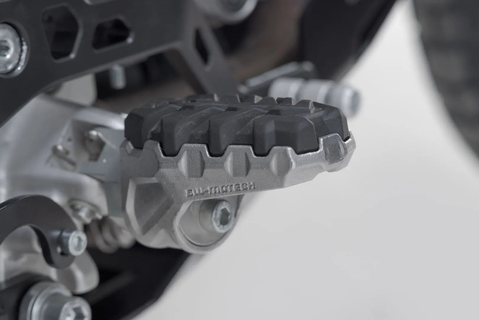 Sw-motech Evolution Footrest Kit - Adjustable