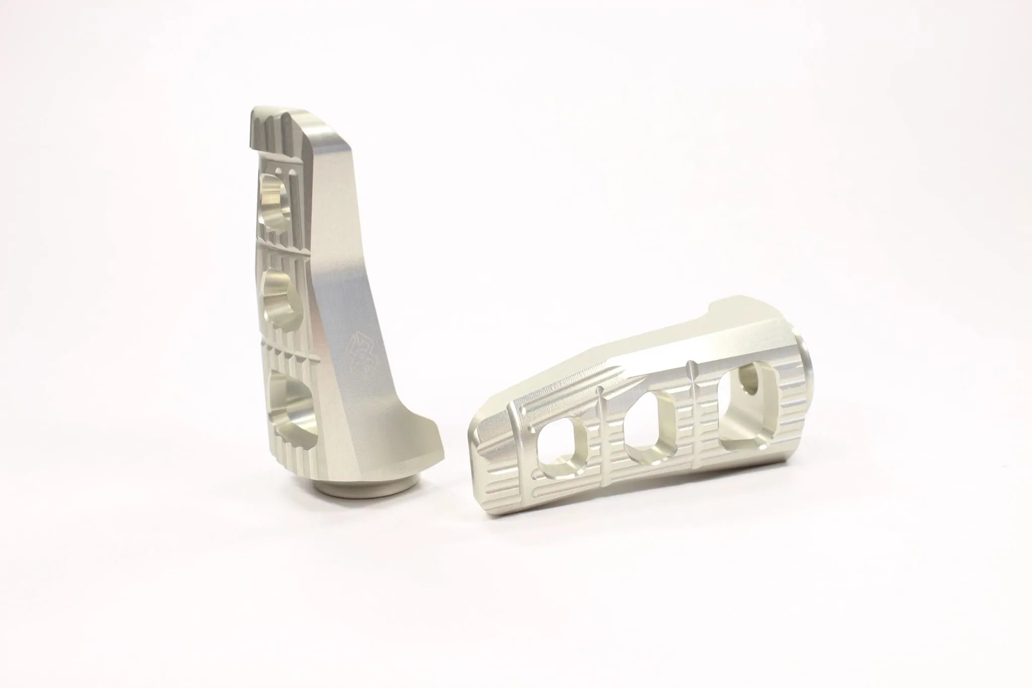 Gilles Tooling Uf20 Footpegs - Silver Aluminum Footrests