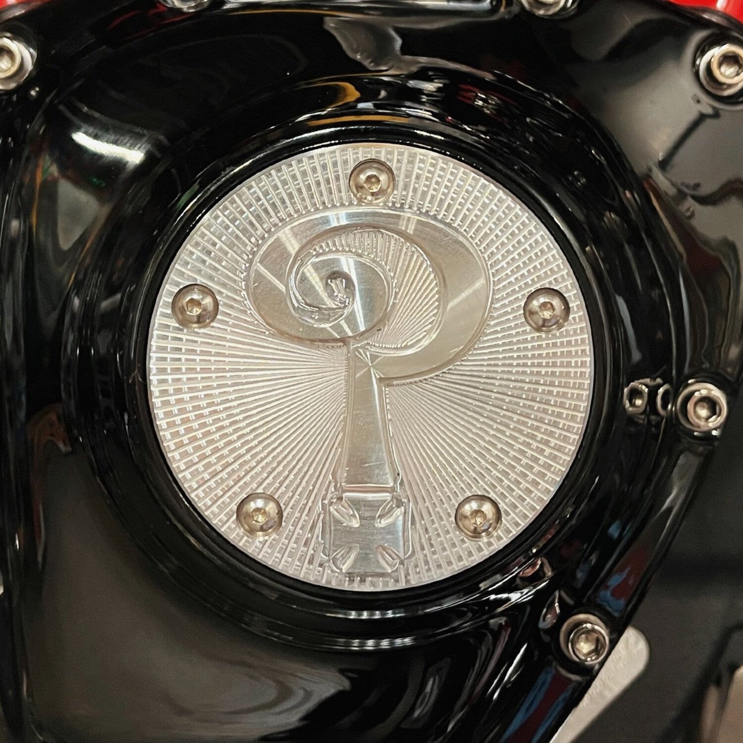 Indian Larry Motorcycles Indian Larry 'Question Mark' 5-hole point cover - Polished