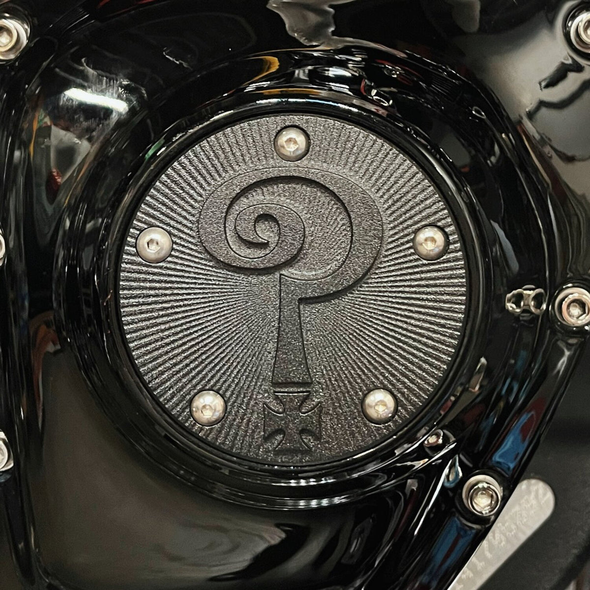Indian Larry Motorcycles Indian Larry 'Question Mark' point cover - Matte black