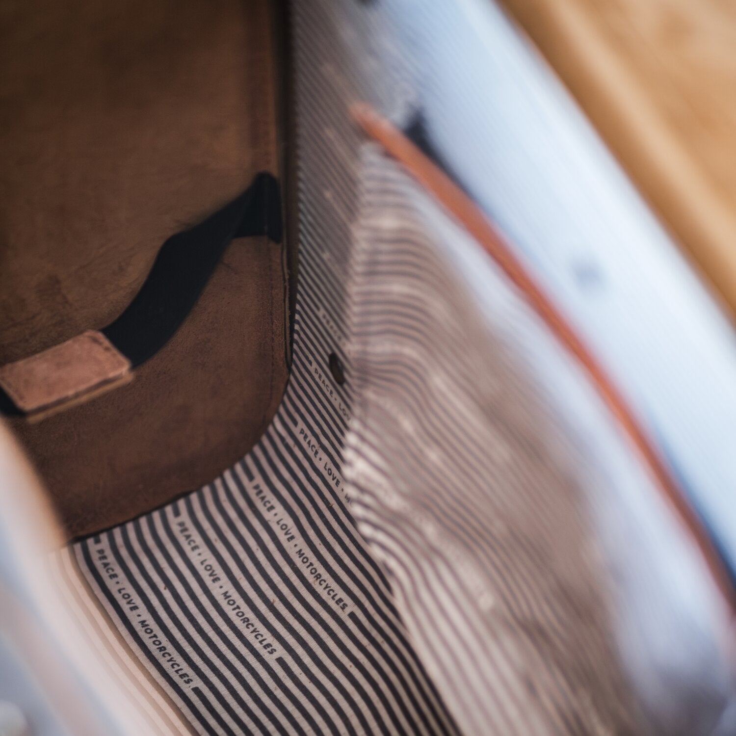 Trip Machine Legacy Saddlebag set - Cognac