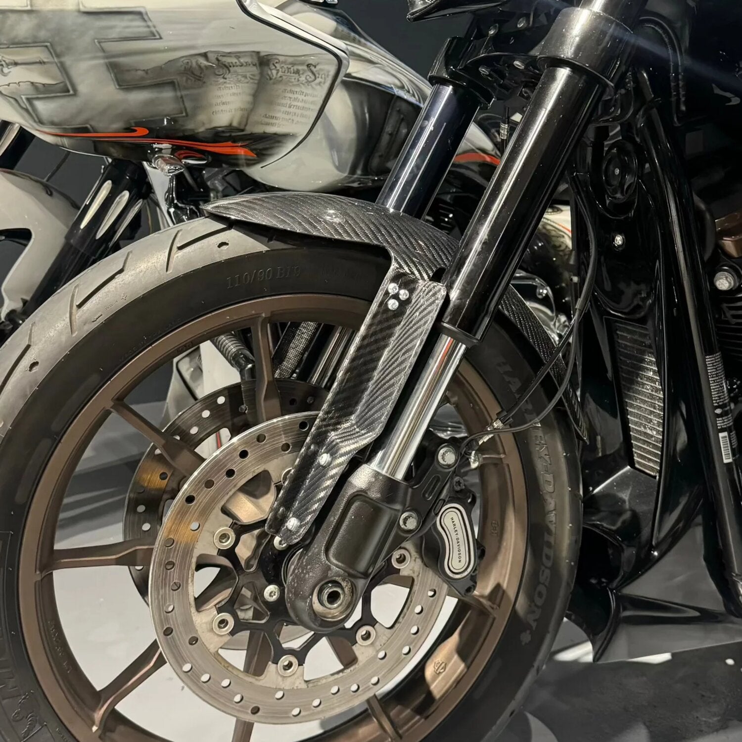 Tommy & Sons carbon fiber 3-piece front fender - Woven
