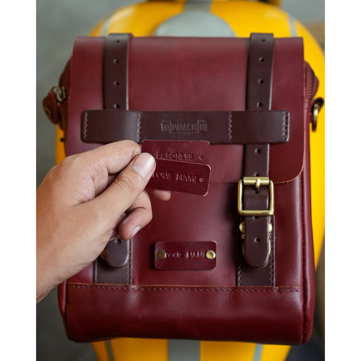 Trip Machine tank and tail bag - 4.4 liter - Cherry