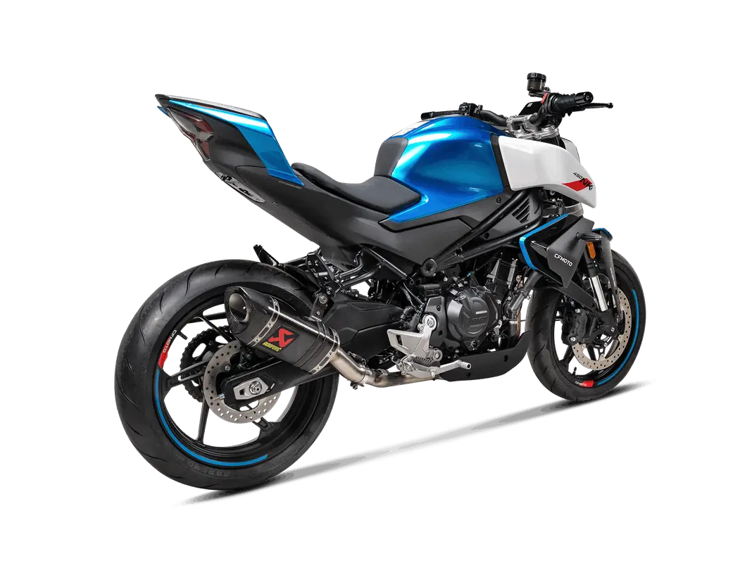 Akrapovic Slip-on Line Ljuddämpare Street Kolfiber
