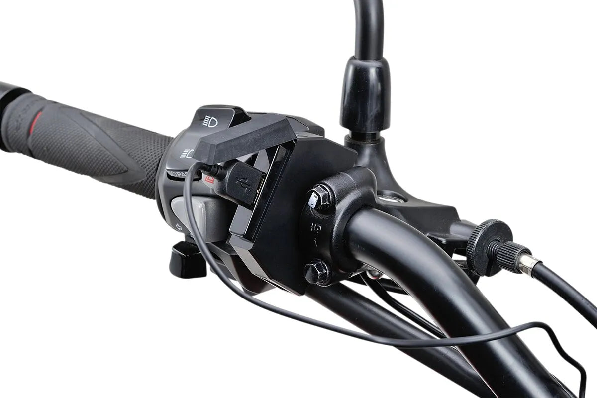 Daytona Usb Charging Port - 5v/2.4a Output