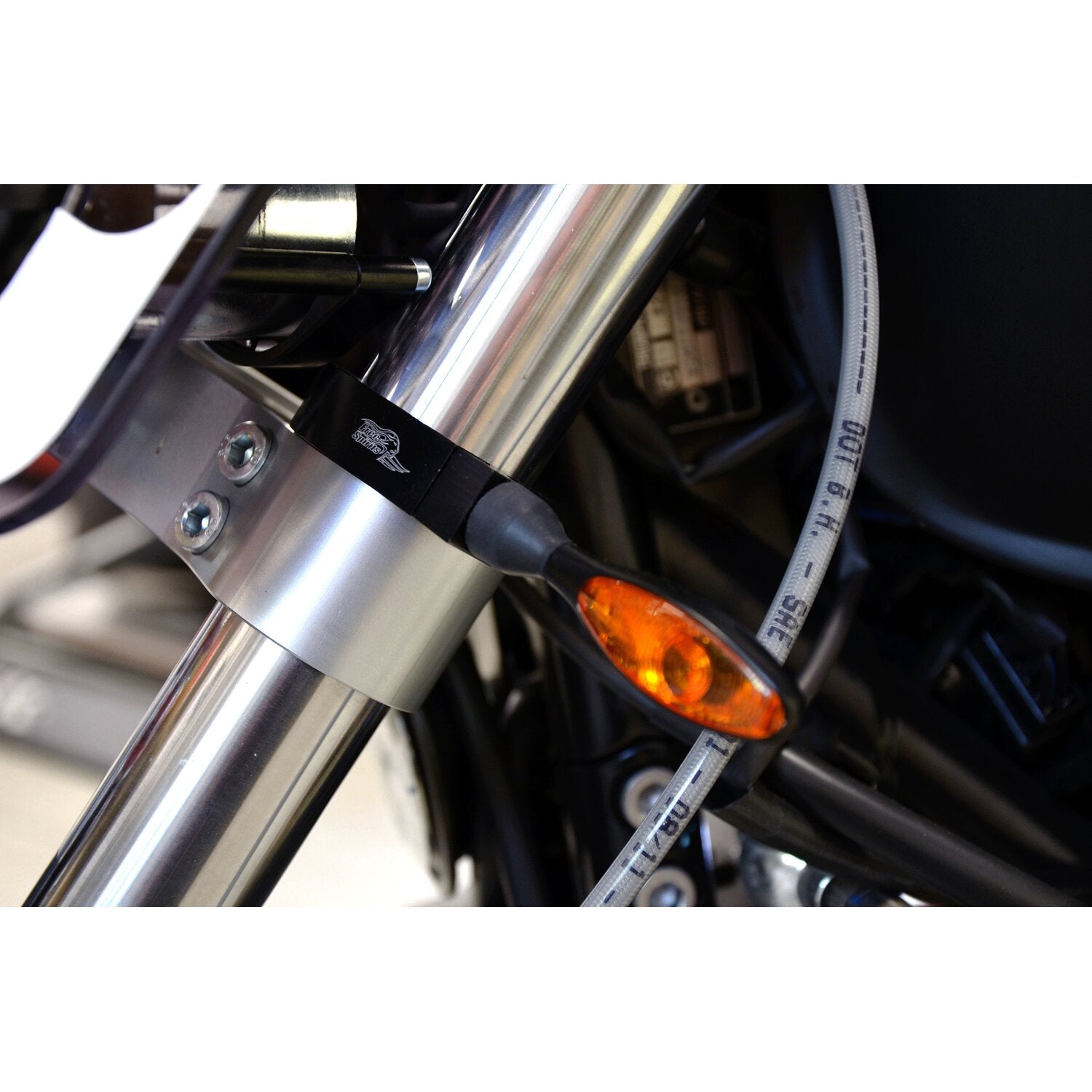 Free Spirits turn signal fork mount kit - 41mm