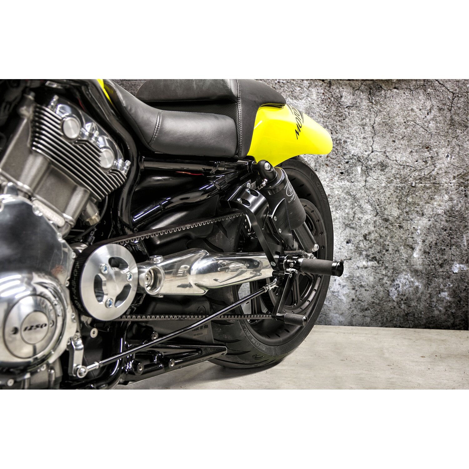 Free Spirits rear set controls for V-Rod