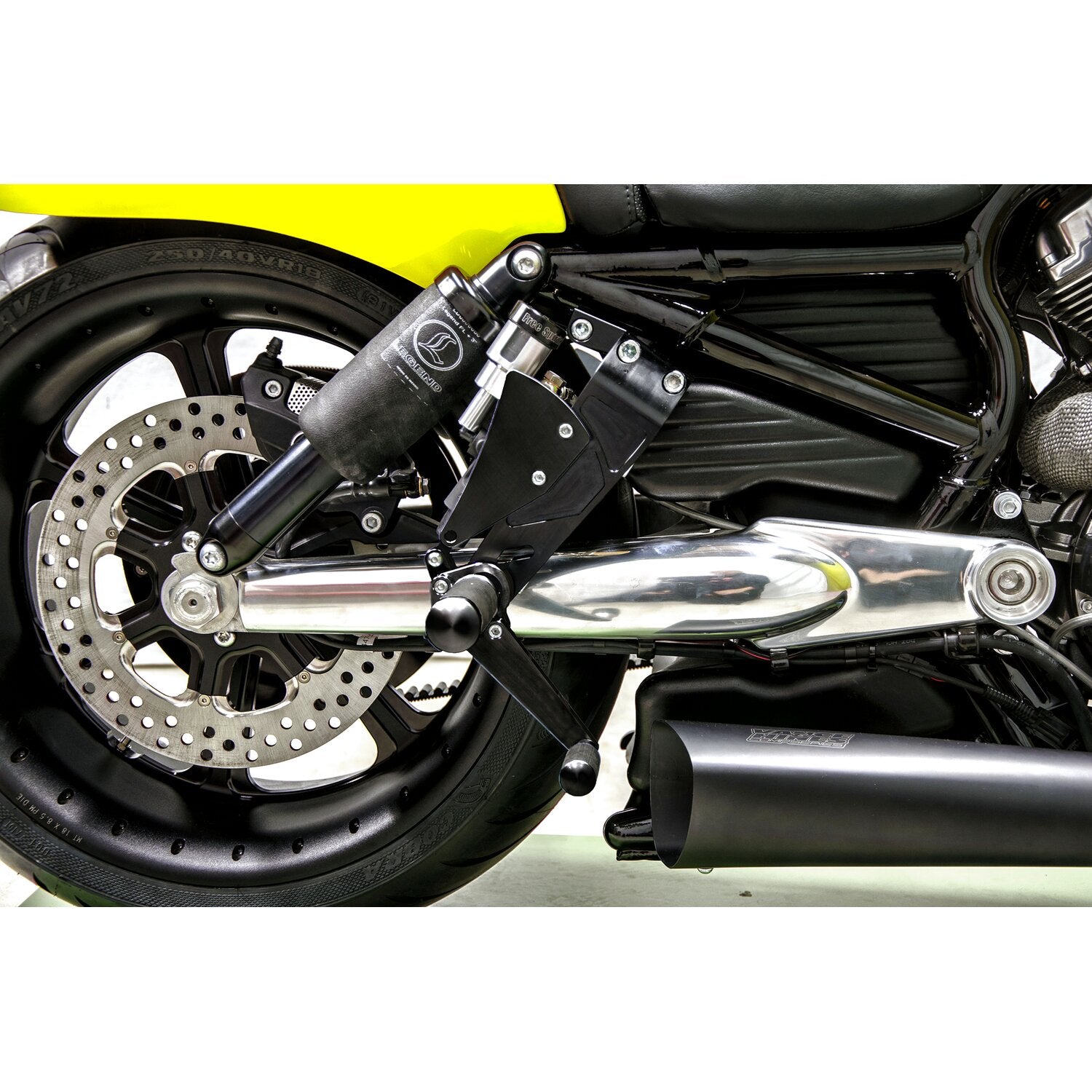 Free Spirits rear set controls for V-Rod