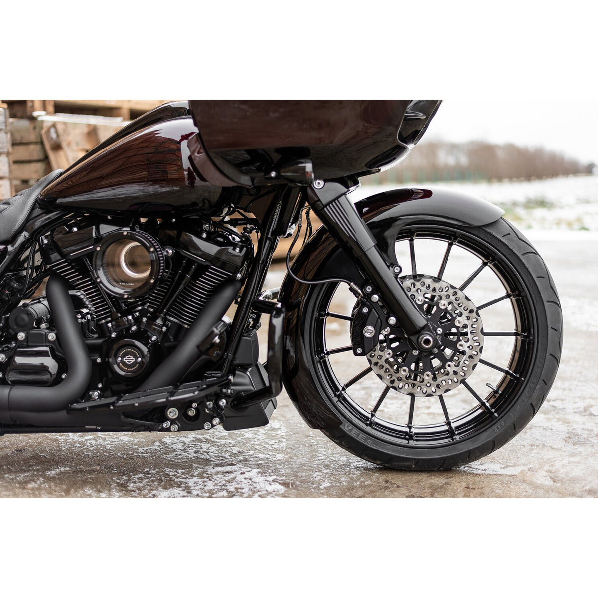 Killer Custom 'Wrapper' front fender 18 x 5.50 fat wheels