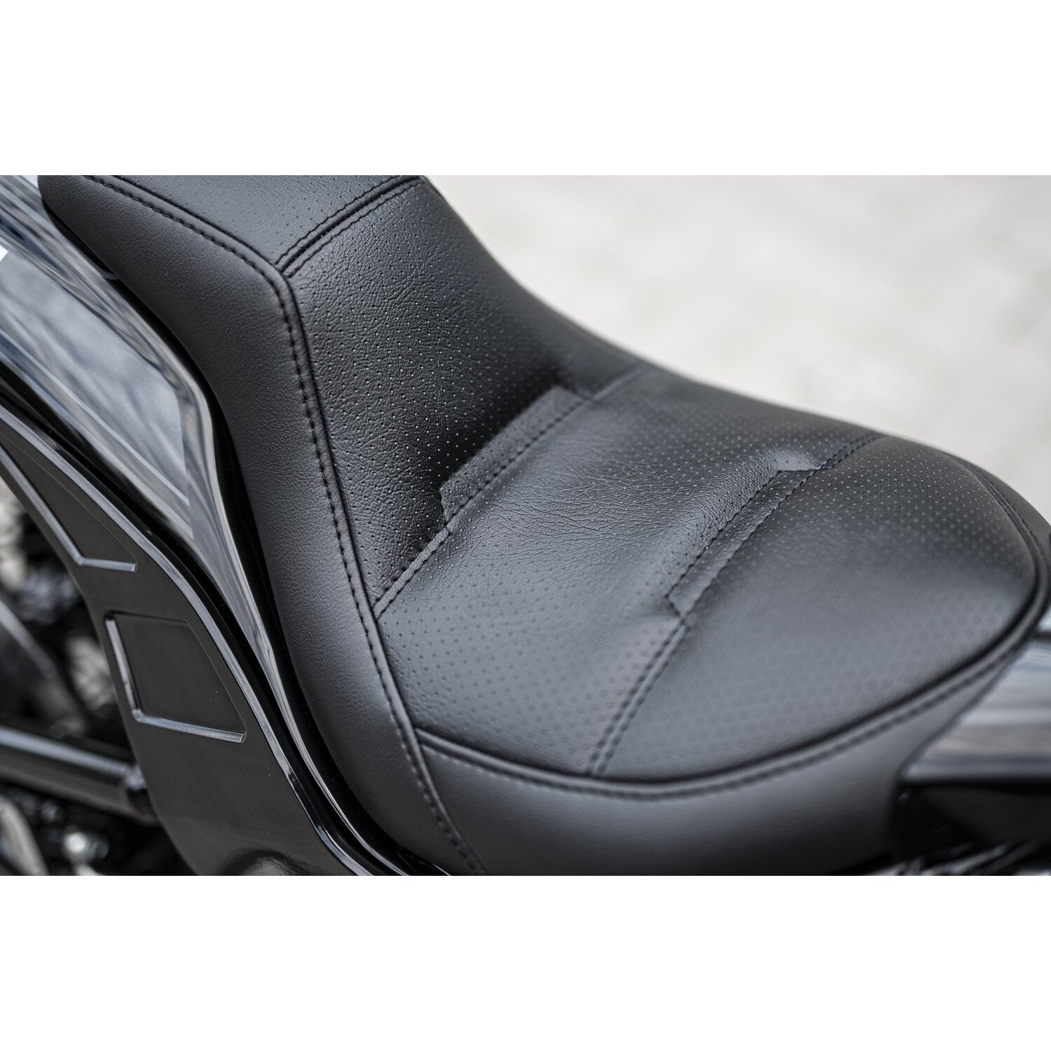 Killer Custom 'Blocker' seat for 'Bobbstr'/'Rodstr' fender