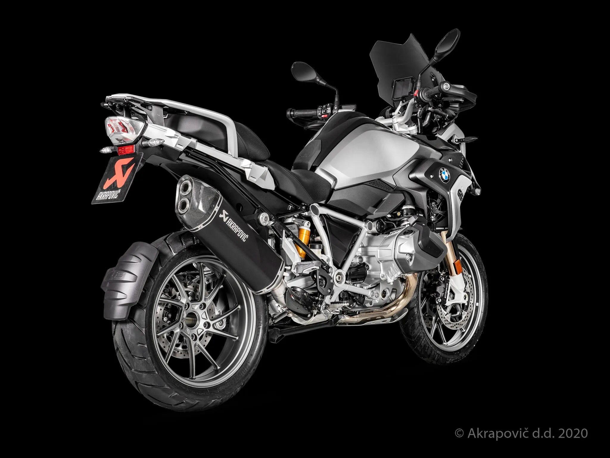 Akrapovic Slip-On Ljuddämpare Street - ECE Väglaglig