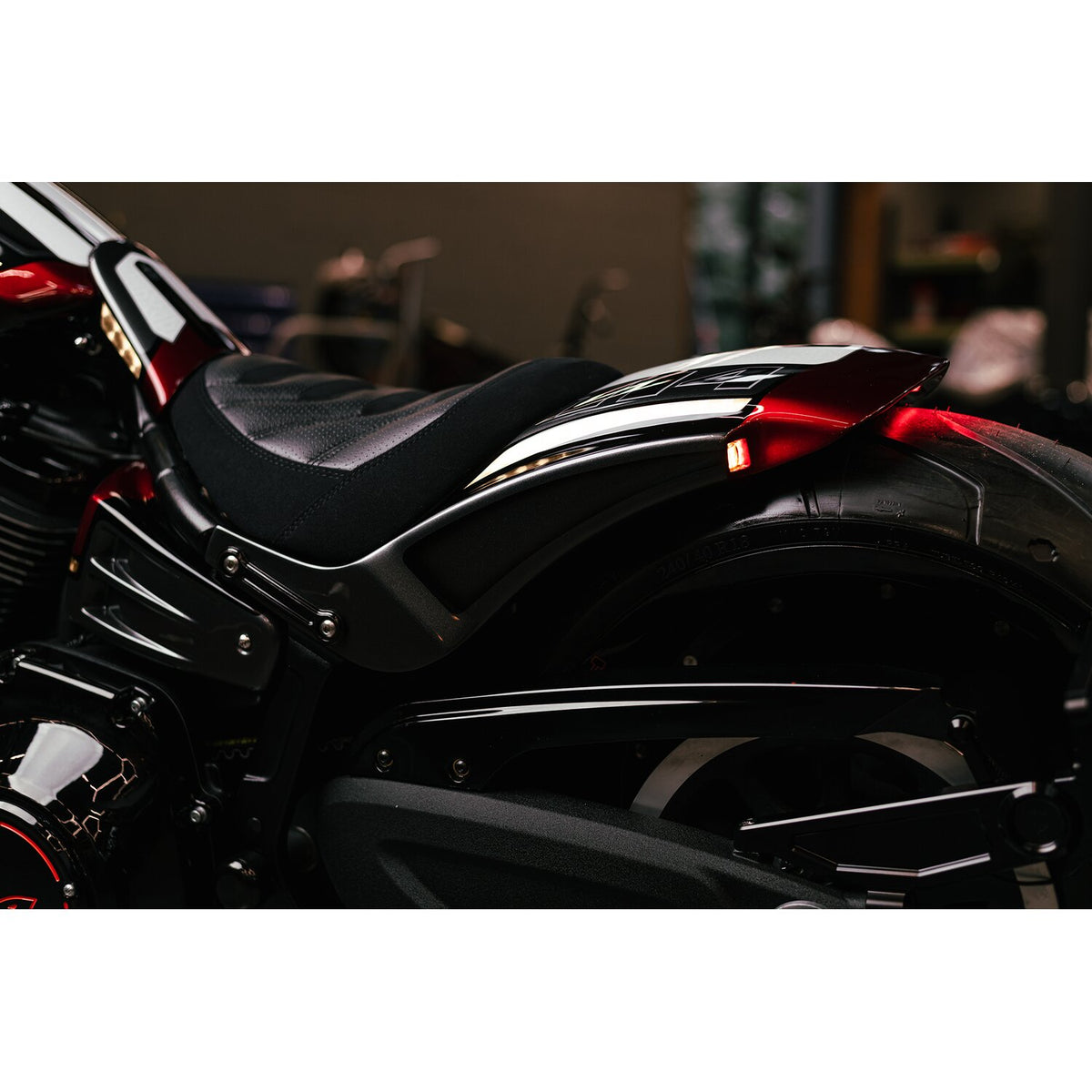 Killer Custom 'Avenger' rear fender kit - With int - struts