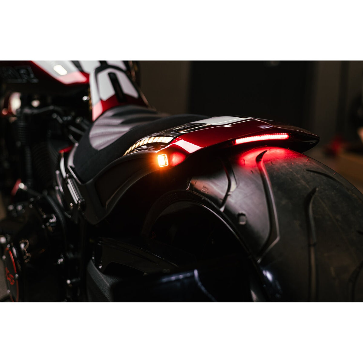 Killer Custom 'Avenger' rear fender kit - With int - struts