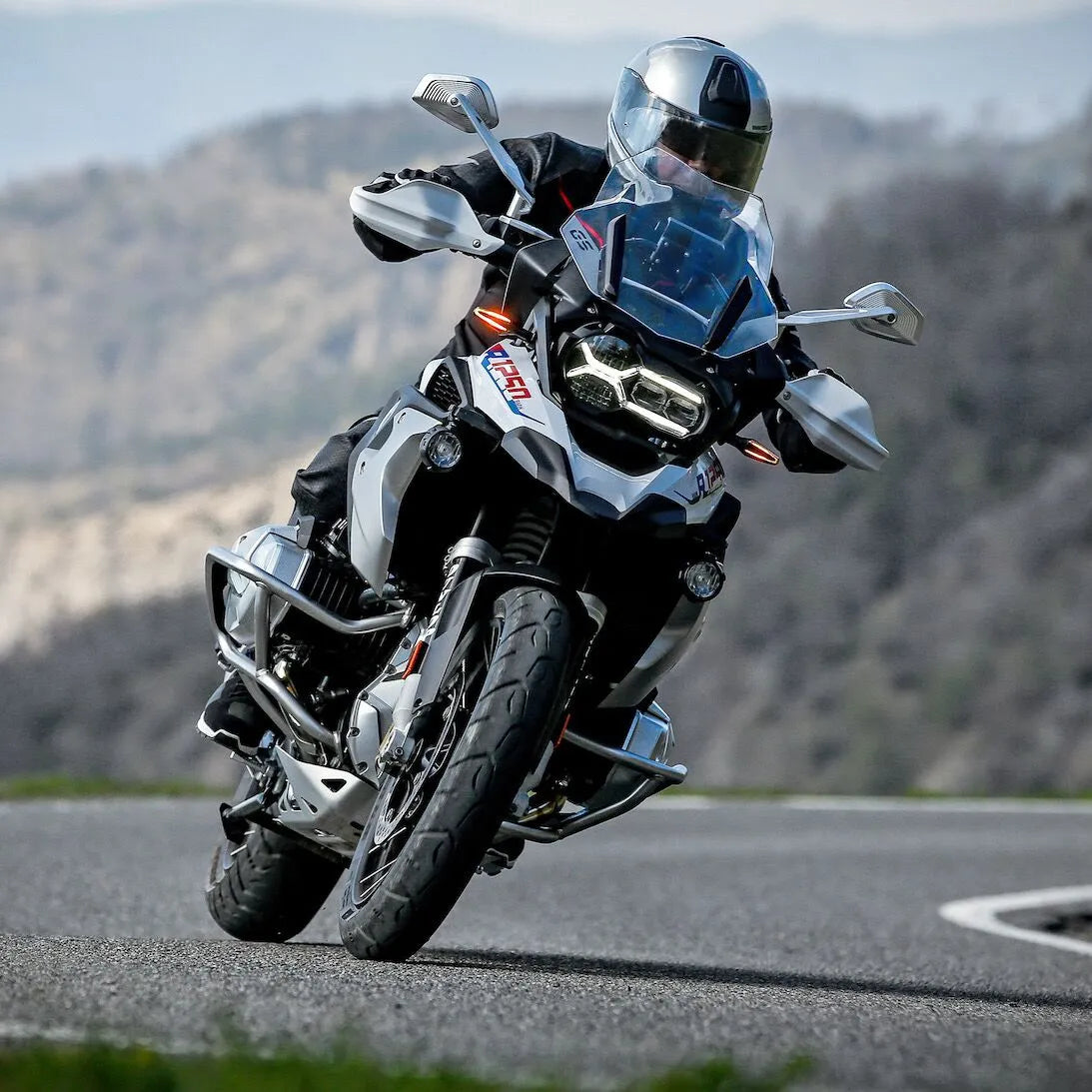 Dunlop Trailmax Meridian Tire 140/80r17 Rear