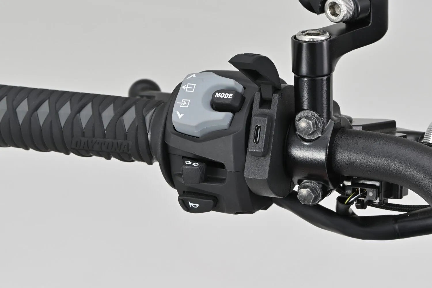 Daytona Usb-c Charging Cable - Universal Fit