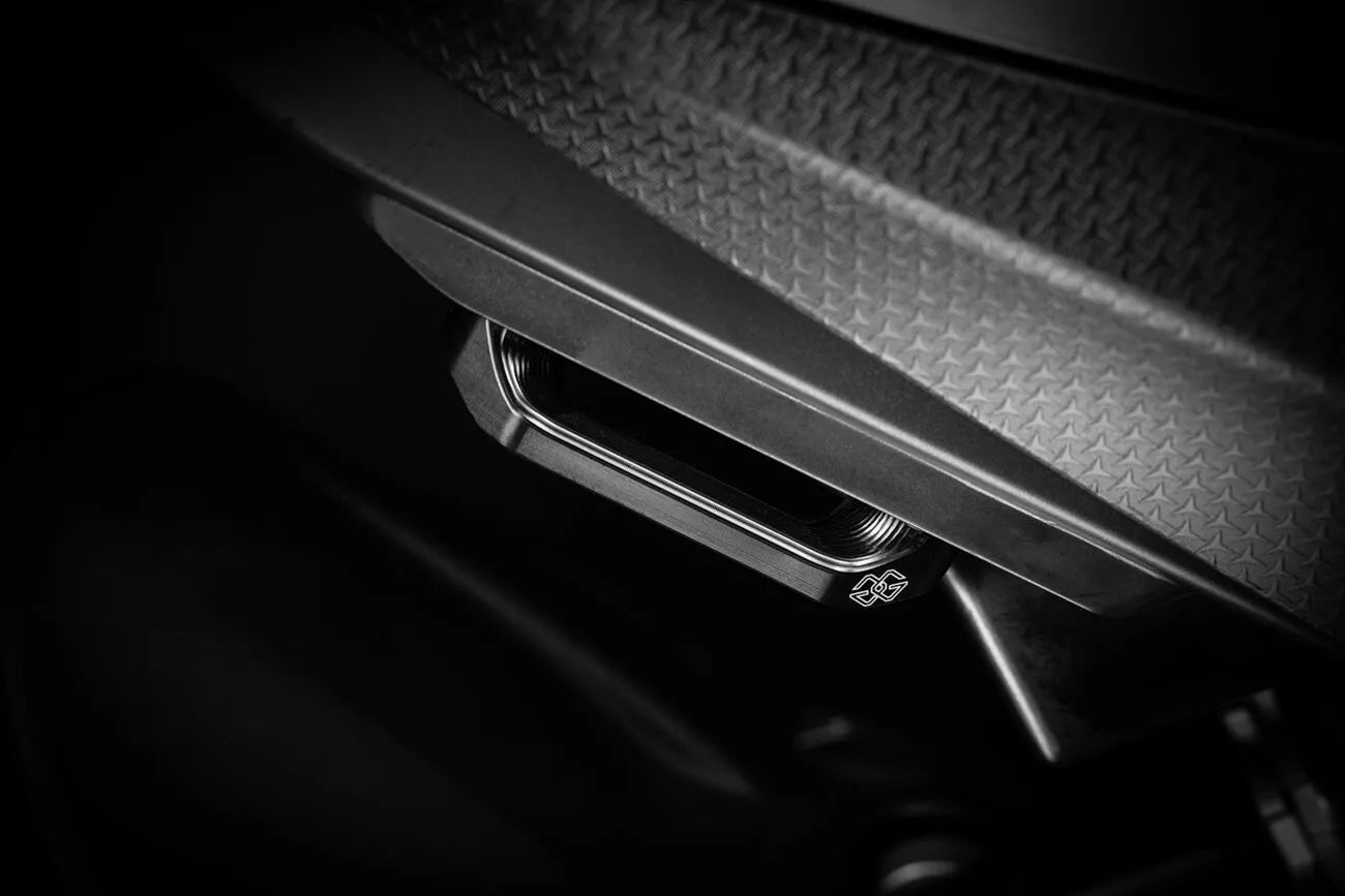 Gilles Tooling Pillion Carrier Cover Kit