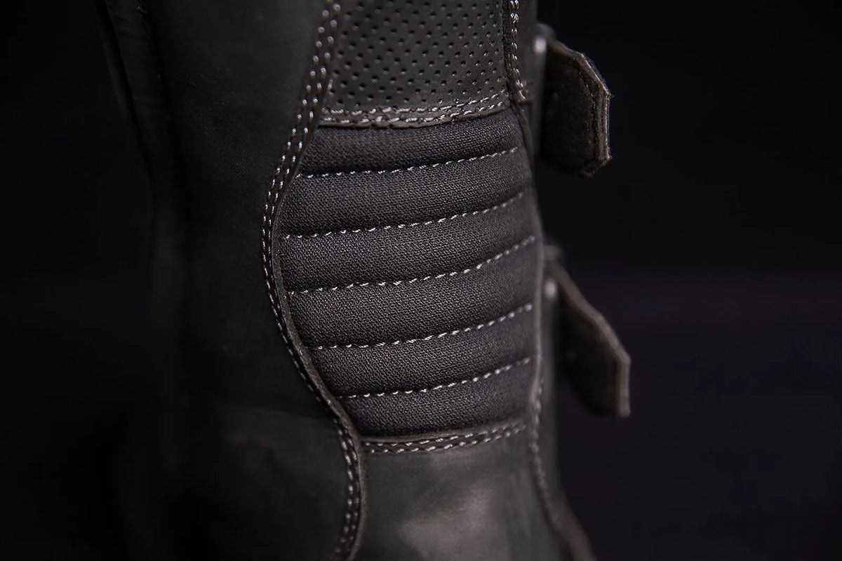 Icon Elsinore 2 Boots Black