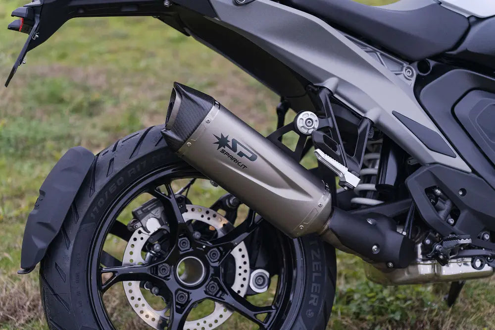 Spark Force Evo Slip-On Avgassystem Med Kolfiber Ändstycke - ECE Väglaglig