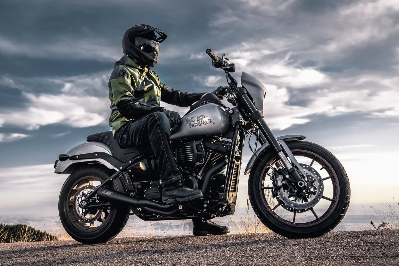 Icon Airform Battlescar Jacket - Black/Camo Green