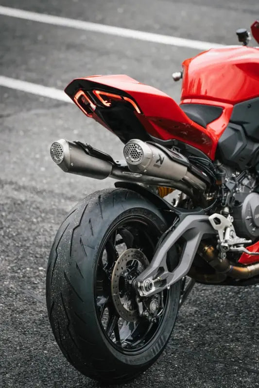 Akrapovic Evolution Line Full Exhaust System for Street