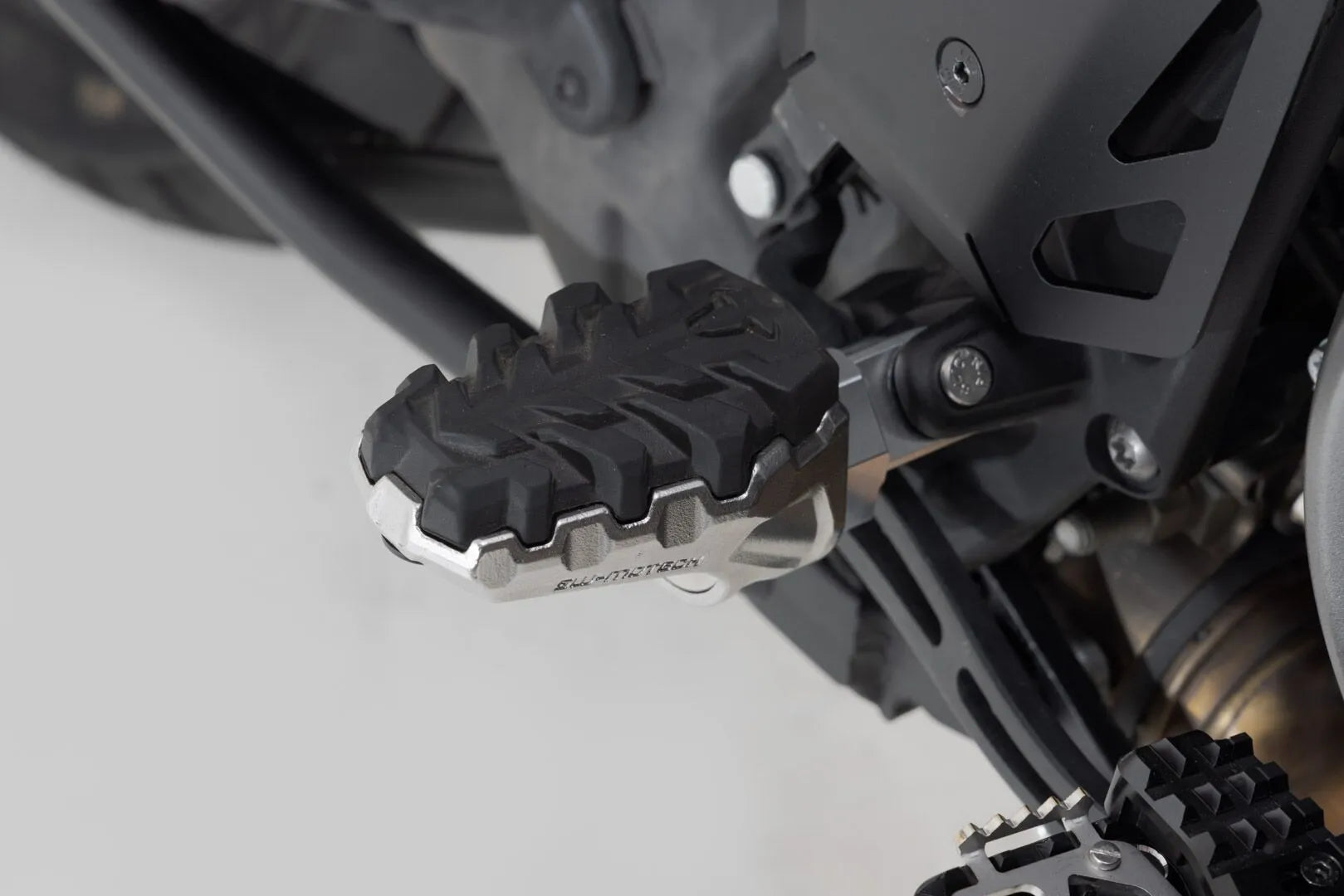 Sw-motech Evolution Footrest Kit - Adjustable