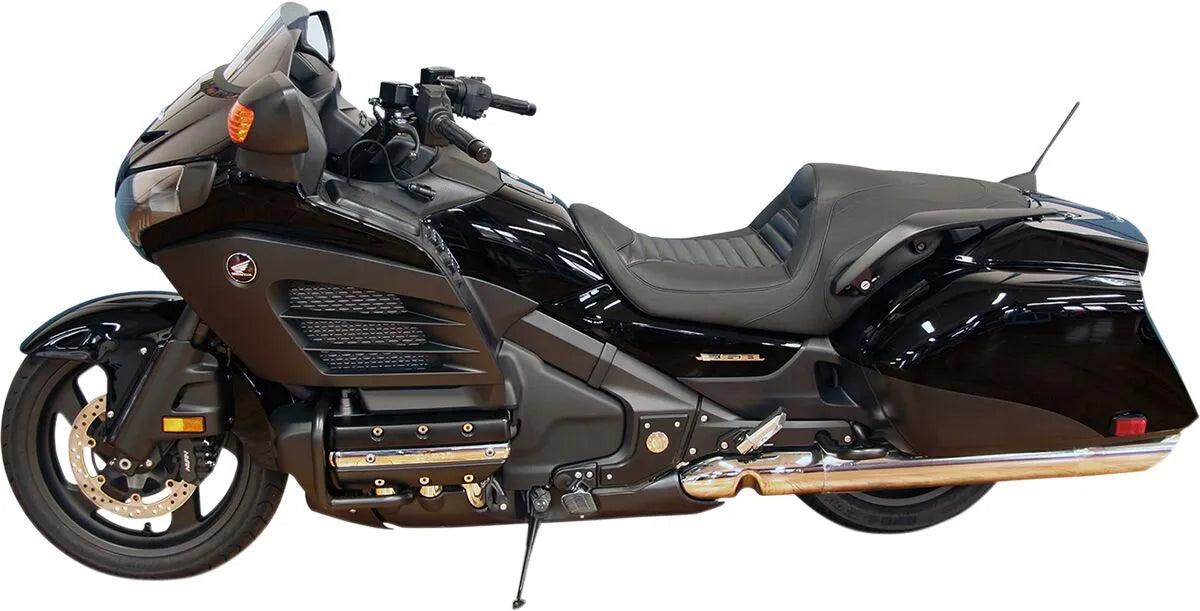 Mustang Tripper Fastback Seat - For HONDA