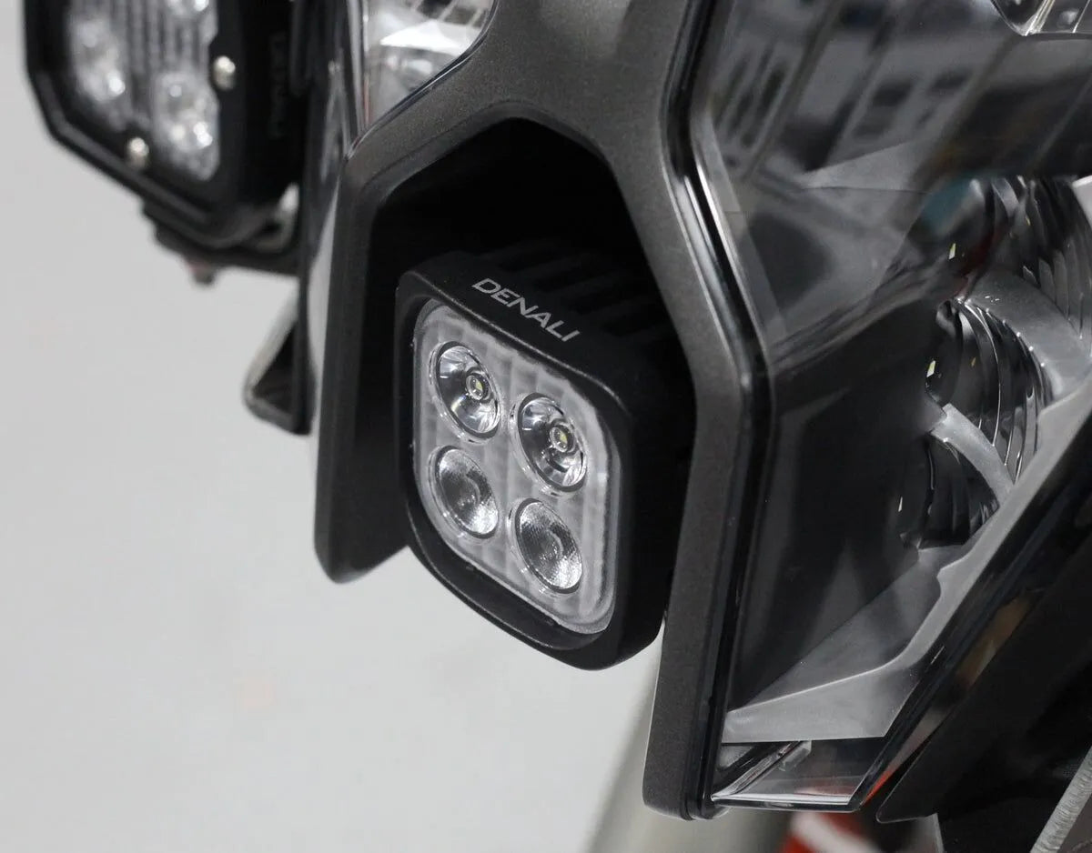 Denali S4 Center Light Mount