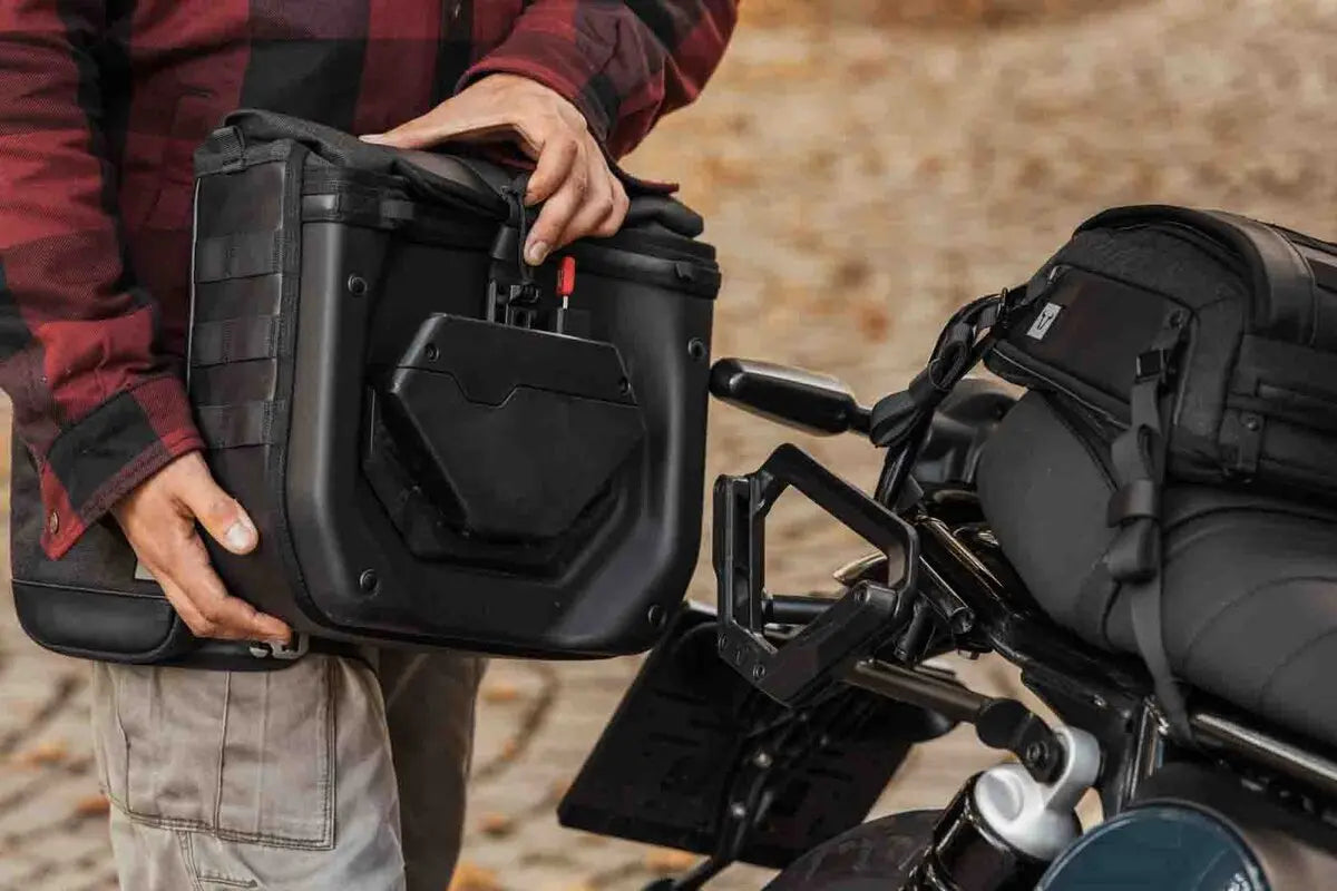 Sw-Motech Legend Gear V-LOC Side Bag Black 11 Liters