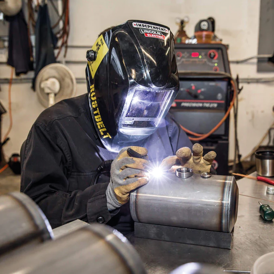 Lowbrow Customs Universal Oil Tanks – Gas- & Oil Tank