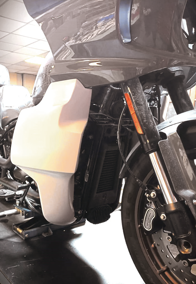 Dominator Fairing Lowers for Low Rider St – Windshield