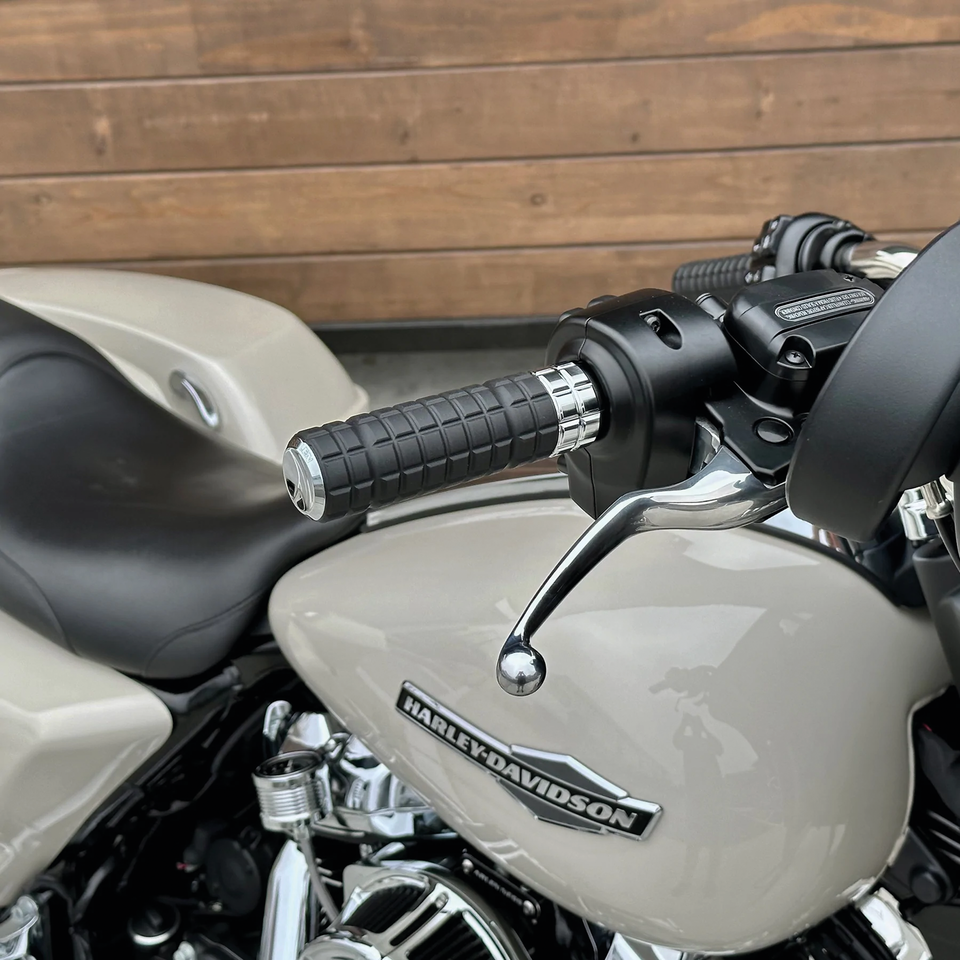 Arlen Ness Speedliner Grips – Handlebar