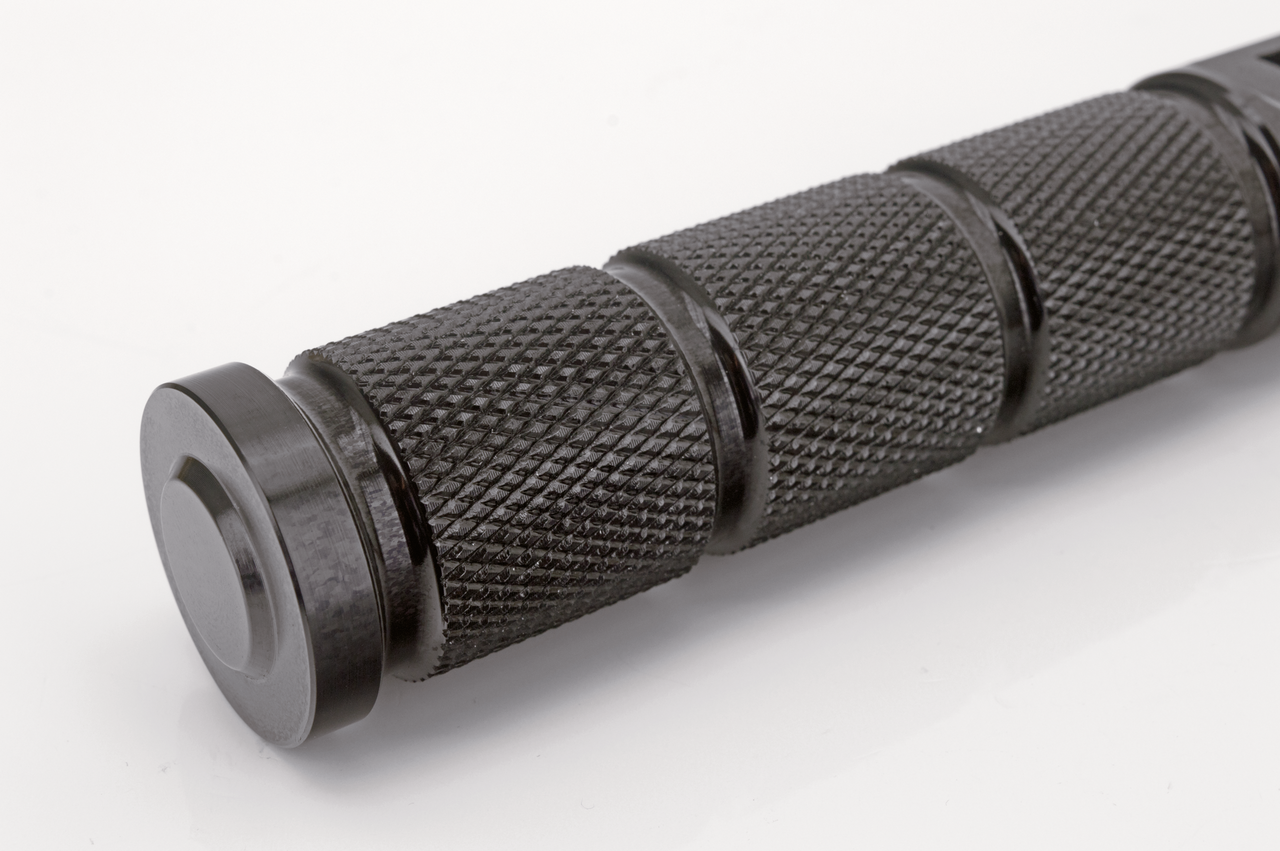 Zodiac Driver Foot Pegs for Milwaukee Eight Softail – Foot Control